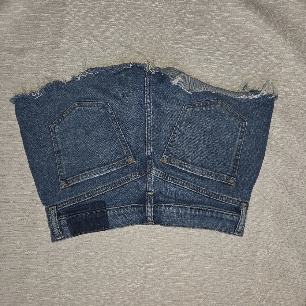 Abercrombie & Fitch Mid Rise Denim Shorts-distressed size 2 - Picture 7 of 9
